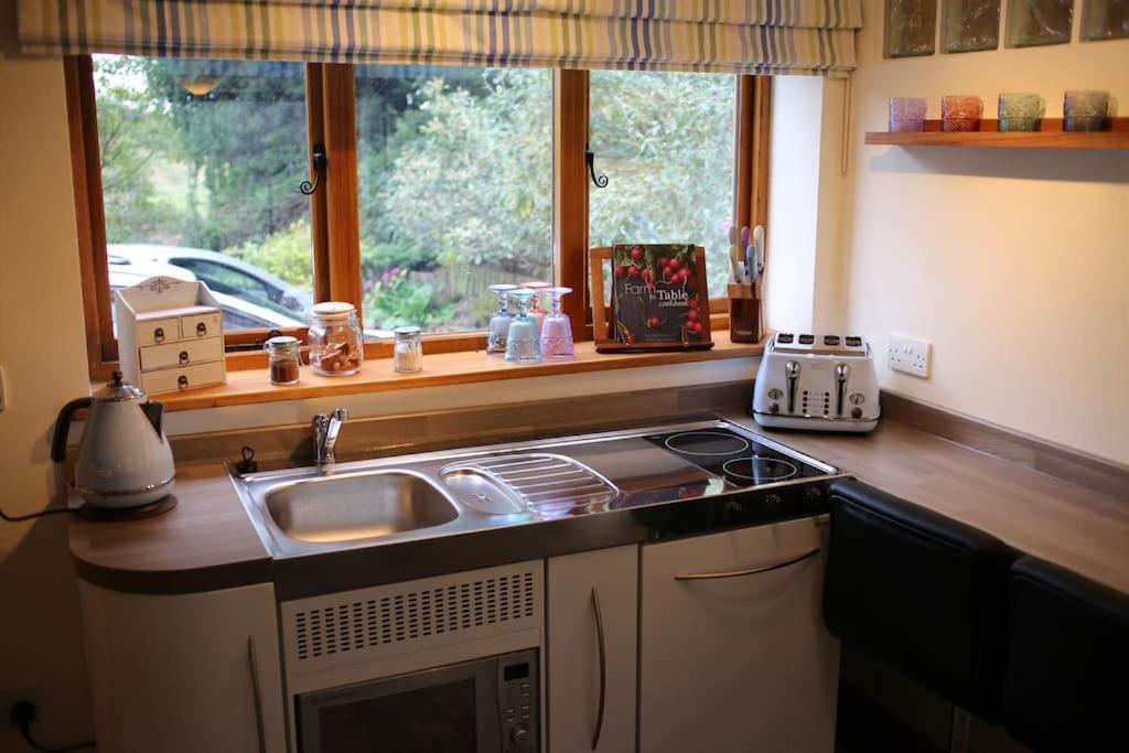 Little Bridge Cottage Lea Marston Esterno foto